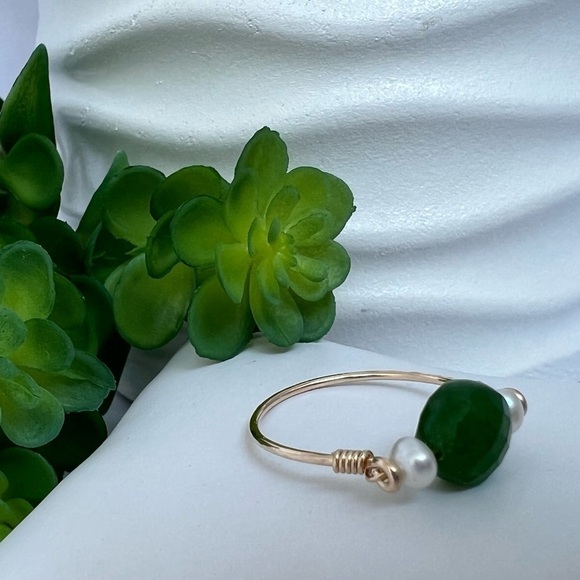 Freshwater Pearls with Green Quartz Gold Ring - Picture 4 of 13